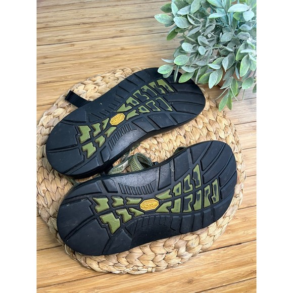 Chaco Yampa~Toe Loop Strappy Outdoor Water Sandals~mens 8 olive green *FLAW* - Picture 7 of 7